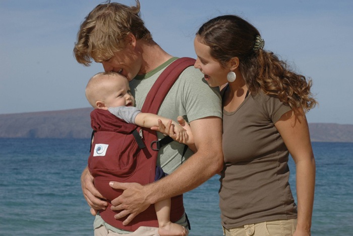 ergo-baby-carrier-family.jpg