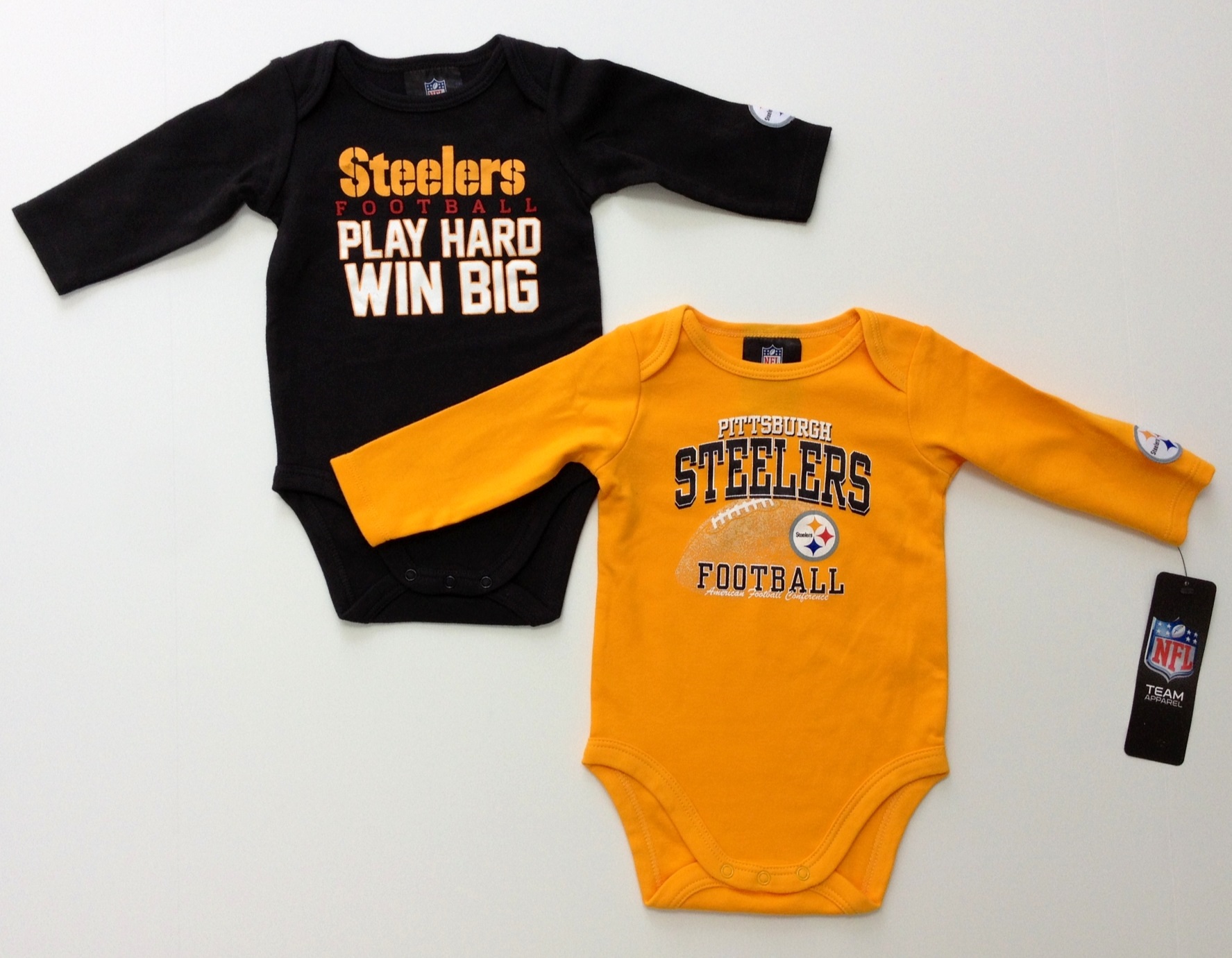 nfl-steelers-infant-black-gold-longsleeve-onesie-2-pack-2j.jpg