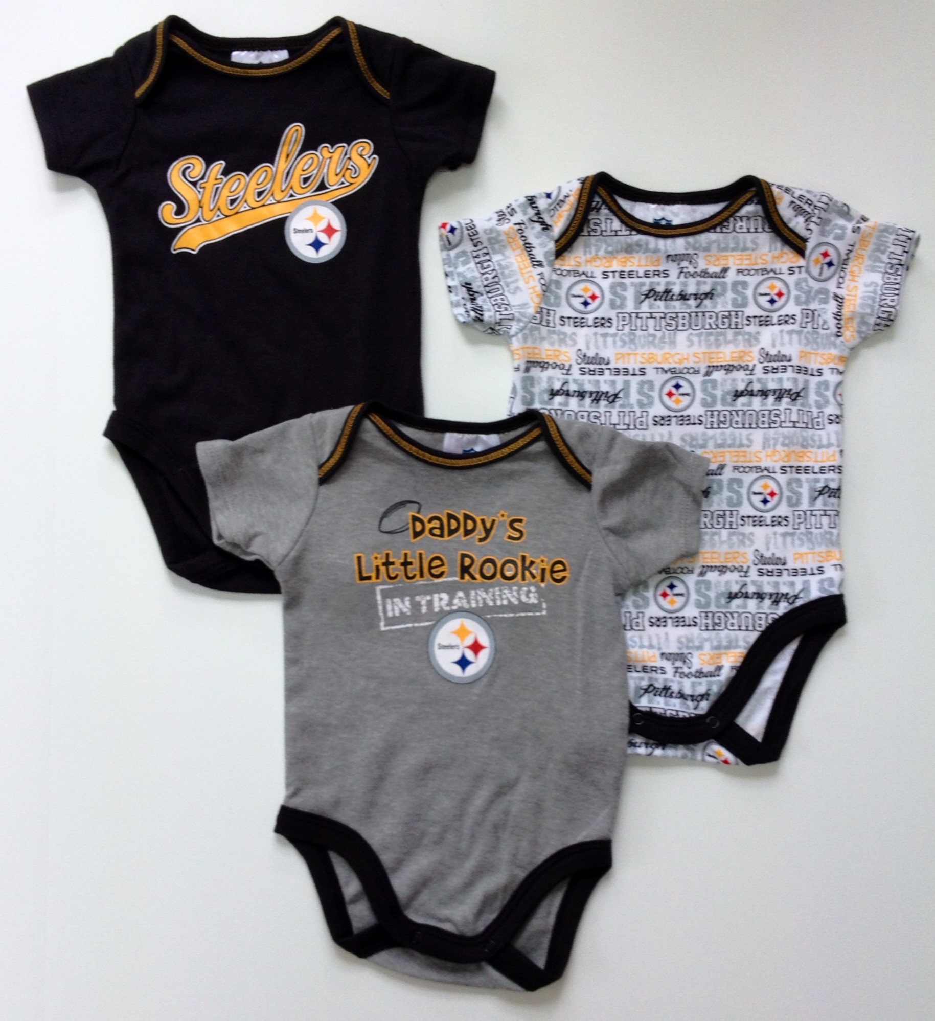 nfl-steelers-infant-onesie-3-pack-4.jpg